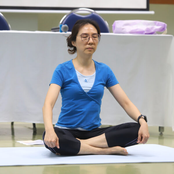 กิจกรรม ยืดเหยียดแบบง่ายๆ “Relaxing Yoga 1 Hour” เพื่อดูแลสุขภาพกายและใจให้สมดุล