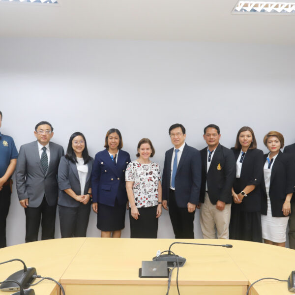 ม.อ.ตรัง ร่วมพูดคุยความร่วมมือกับ Regional English Language Office สถานเอกอัครราชทูตสหรัฐอเมริกาประจำประเทศไทย . PSU, Trang Campus joins the discussion with the Regional English Language Office, the U.S. Embassy in Bangkok