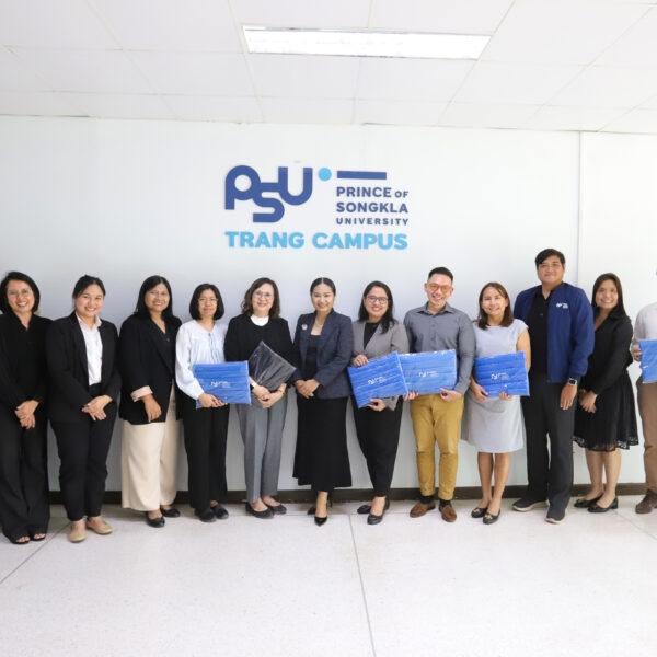 คณะศิลปศาสตร์เข้ามาศึกษาดูงาน