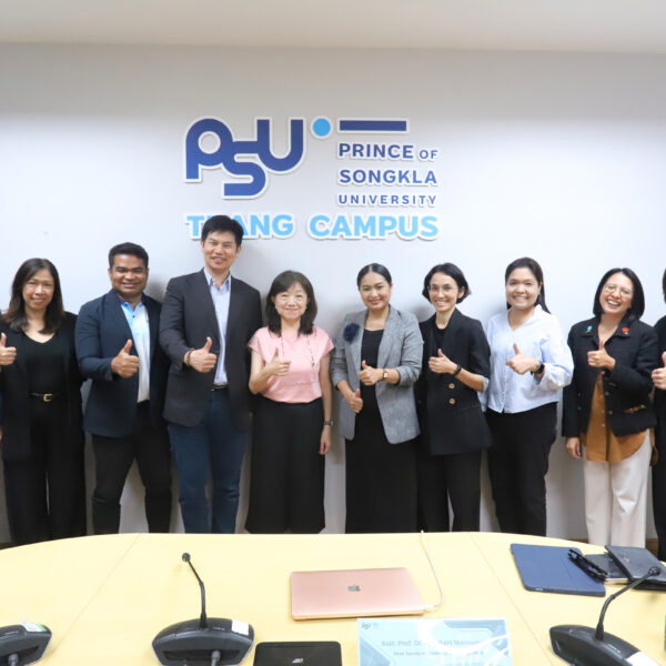 โครงการสัมมนาการสร้างความร่วมมือระดับนานาชาติหลักสูตรภาษาอังกฤษธุรกิจ ภายใต้โครงการ Visiting Professor Programme